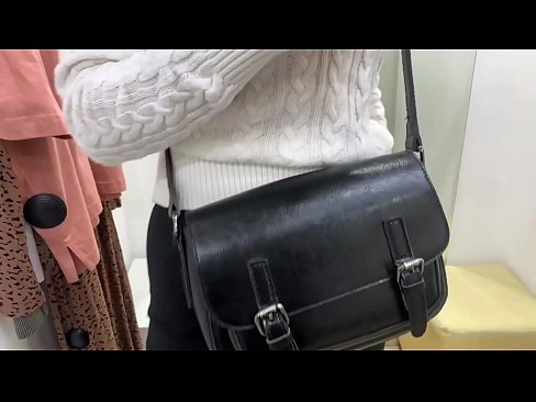 ❤️ Verejná masturbácia mladej sučky FeralBerry s robertkom v skúšobnej miestnosti ❌ Porno na sk.osagoassist.ru
